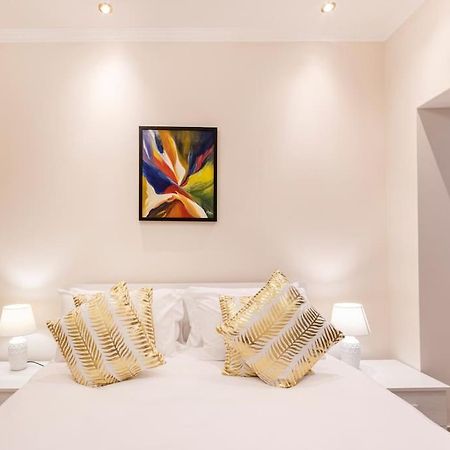 One Of A Kind, Seafront Property In St Georges Bay By 360 Estates Saint Julian's Ngoại thất bức ảnh
