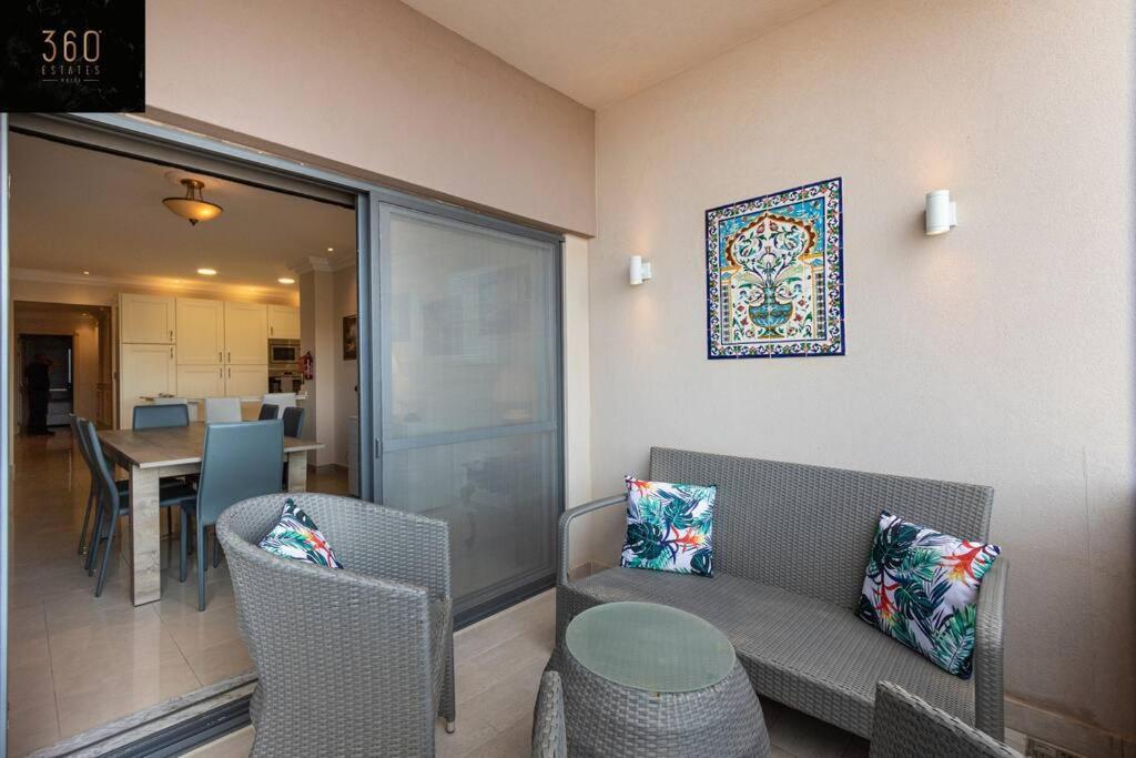 One Of A Kind, Seafront Property In St Georges Bay By 360 Estates Saint Julian's Ngoại thất bức ảnh