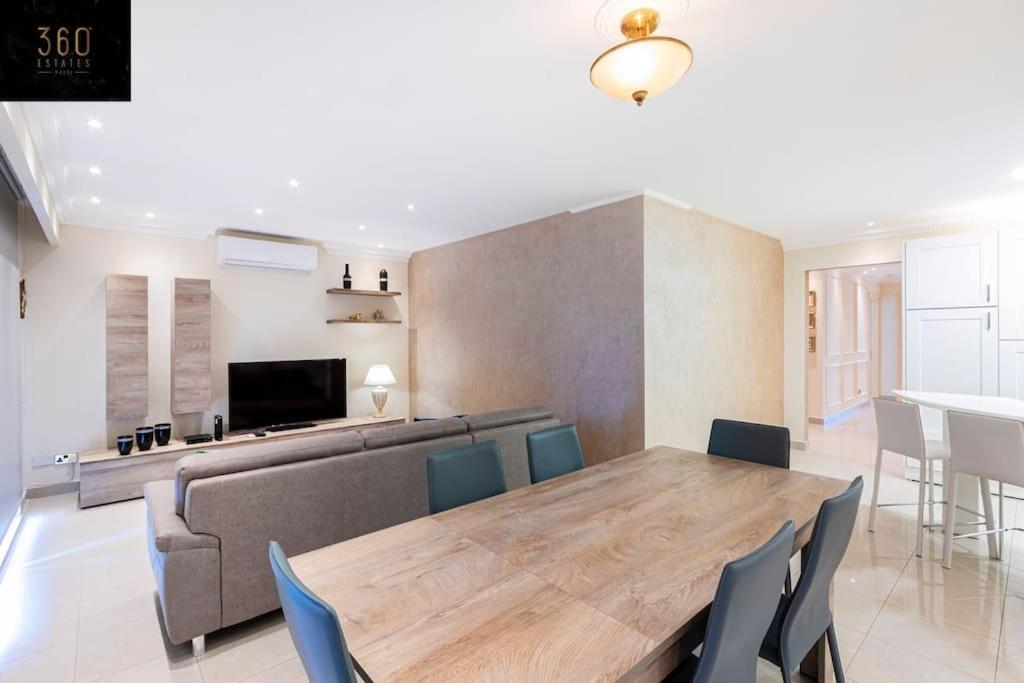 One Of A Kind, Seafront Property In St Georges Bay By 360 Estates Saint Julian's Ngoại thất bức ảnh