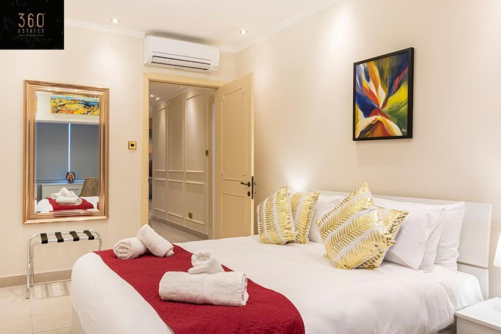 One Of A Kind, Seafront Property In St Georges Bay By 360 Estates Saint Julian's Ngoại thất bức ảnh